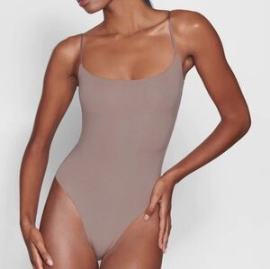 Skims Fits Everybody Cami Bodysuit Size 3X